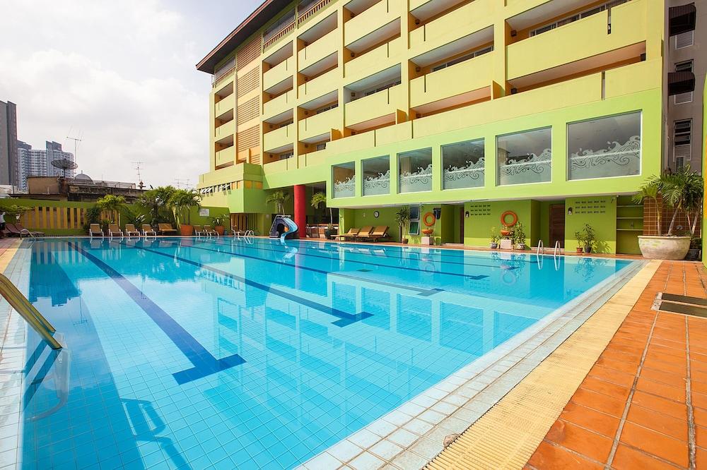 Hotel The Aiyapura Bangkok Exterior foto