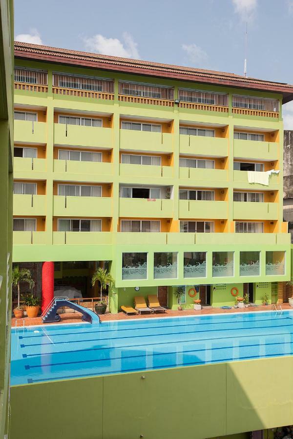 Hotel The Aiyapura Bangkok Exterior foto